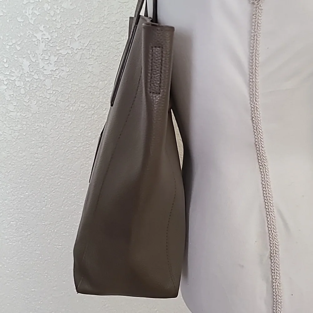 Michael Kors pebbled leather large tote bag - Picture 6 of 11